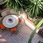 Aparthotel World Village