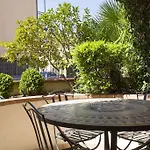 Aparthotel World Village 3*