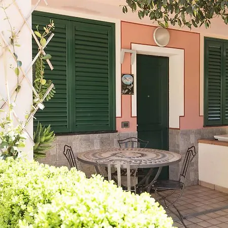 World Village Apart Otel 3*