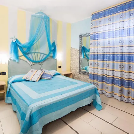World Village Apart Otel 3*