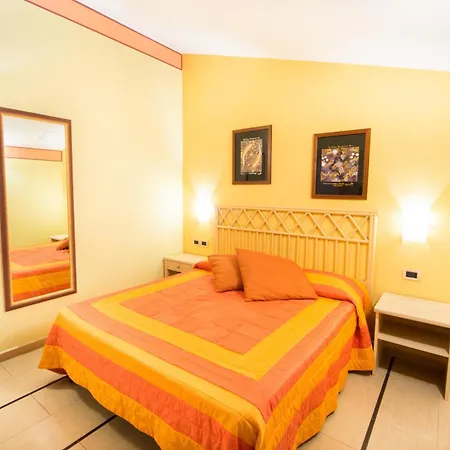 Apartmanhotel World Village Diano Marina